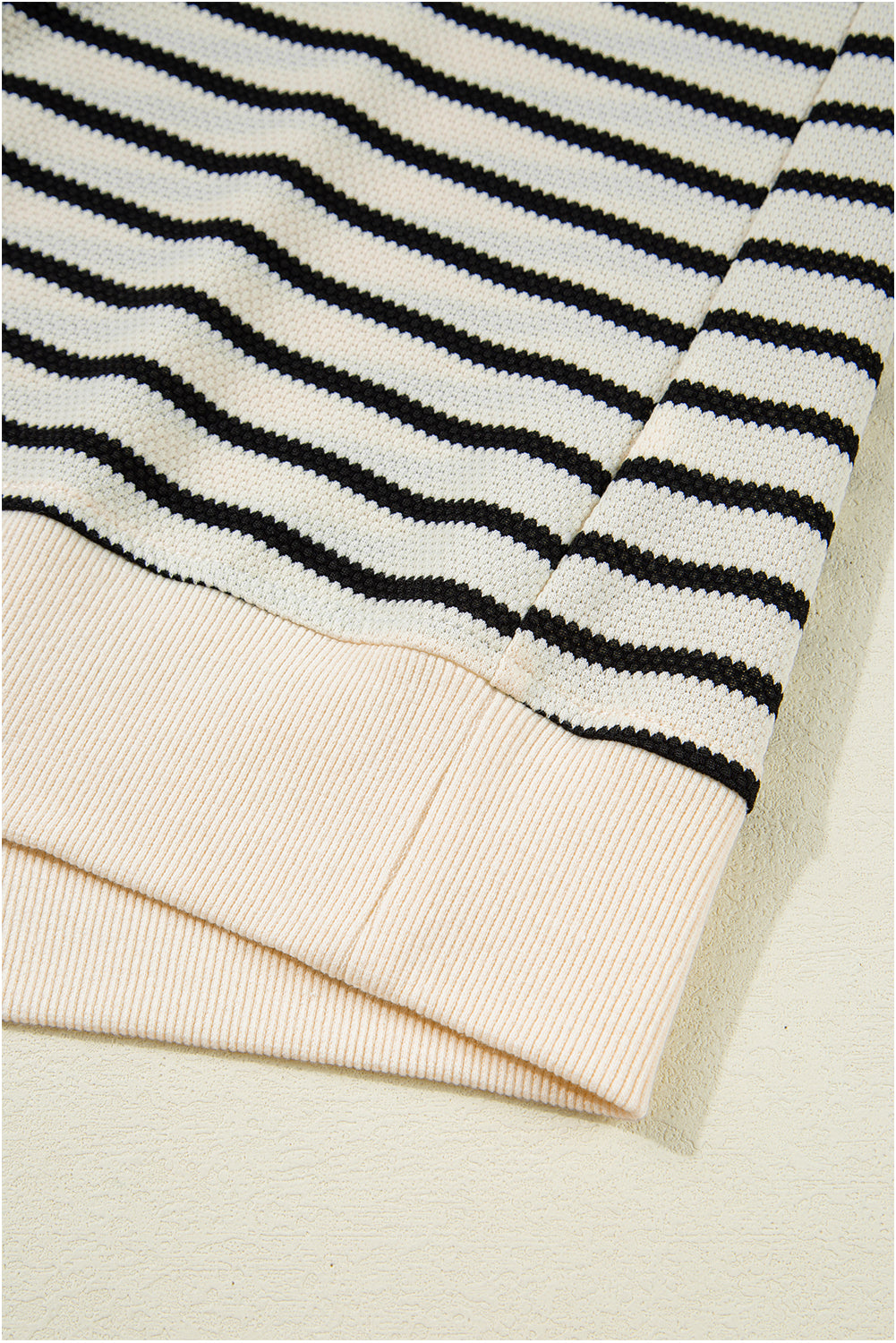 Black Stripe Scallop Lace Trim Ruffle Short Sleeves Crewneck Top