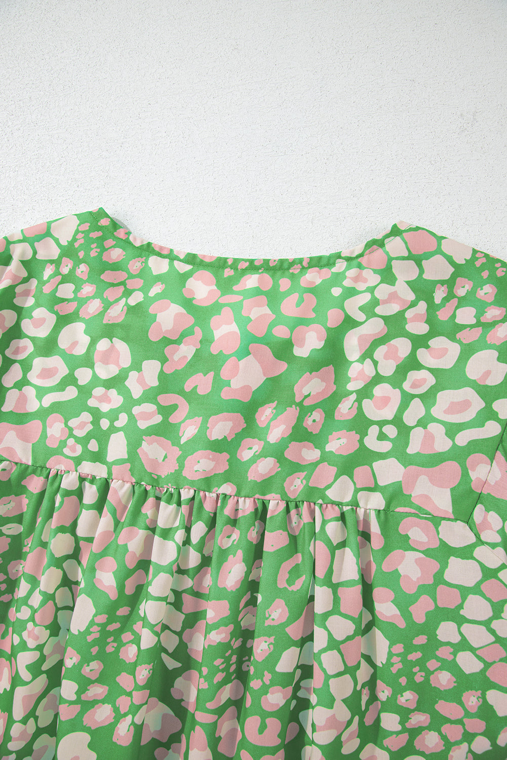 Green Plus Size Floral Tassel Tie Split Neck Puff Sleeve Blouse