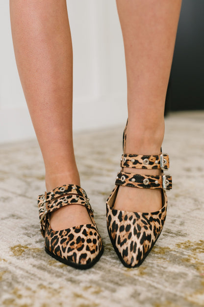 Catwalk Buckle Pointy Toe Flats