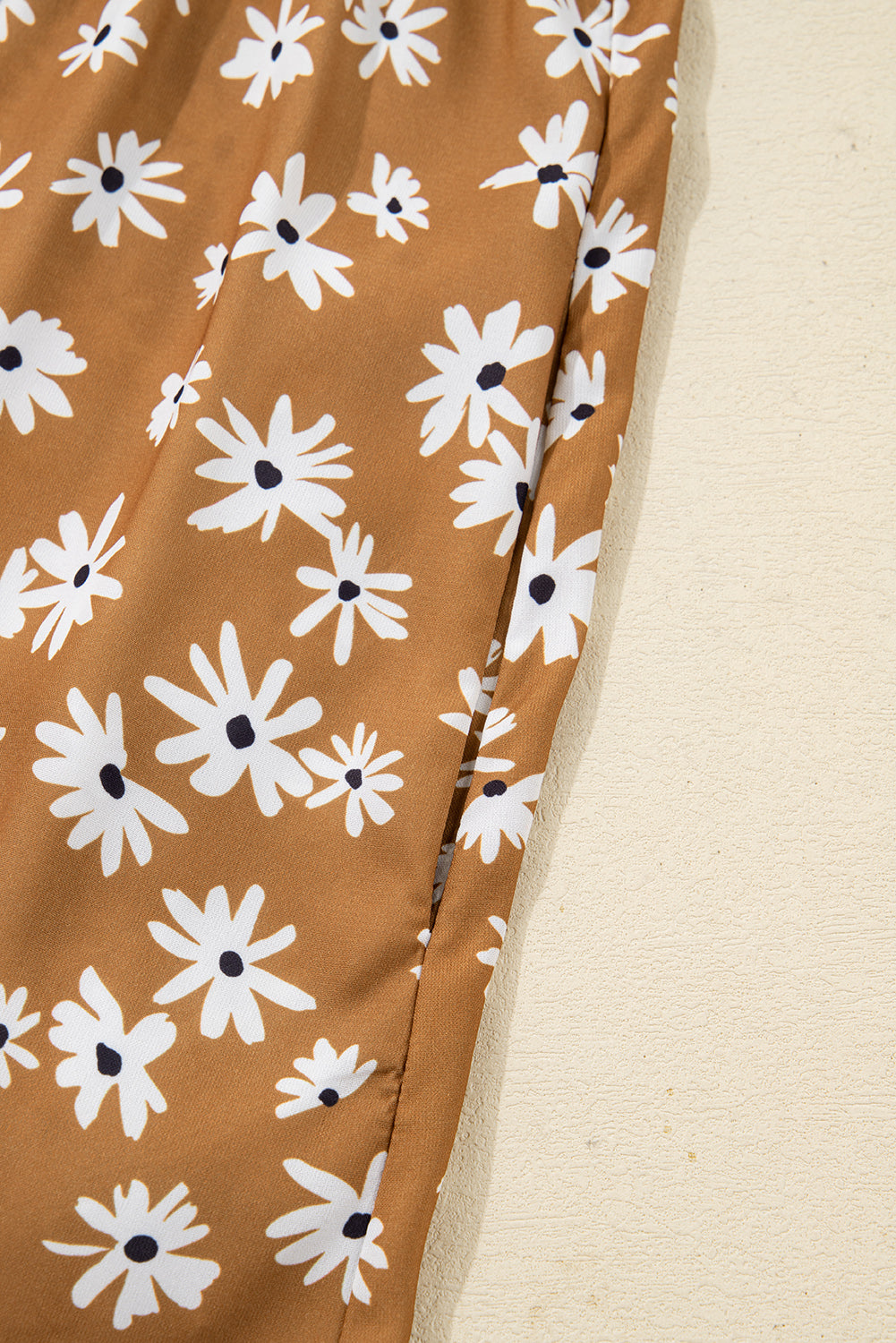 Khaki Plus Size Daisy Floral Print Button Split Neck Puff Sleeve Dress